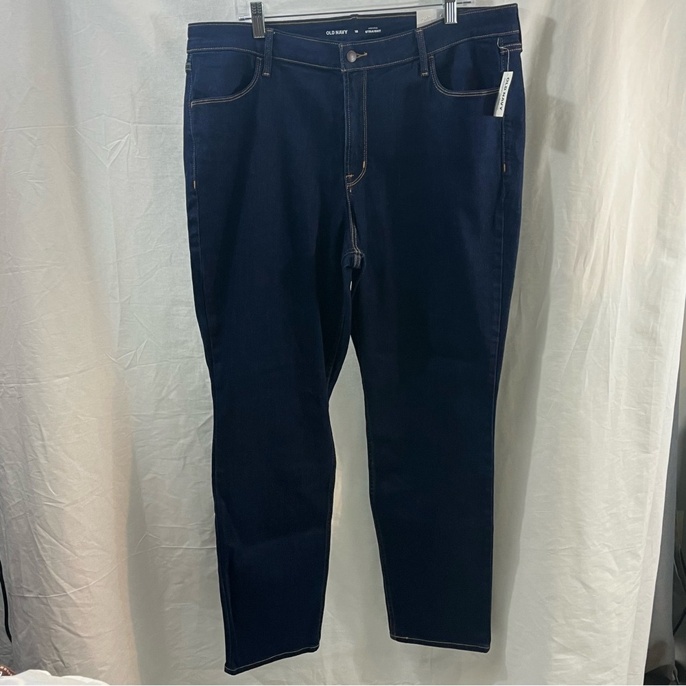 NWT Old Navy Dark Washed High Rise Straight Size 18